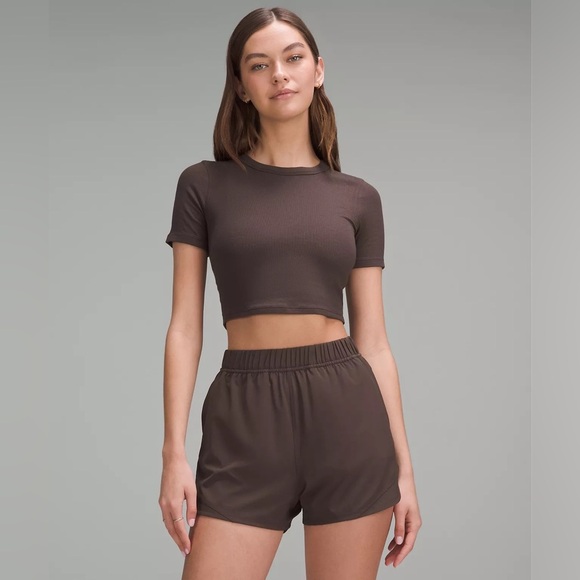 Lululemon Hold Tight Straight-Hem Cropped T-Shirt - Picture 3 of 7